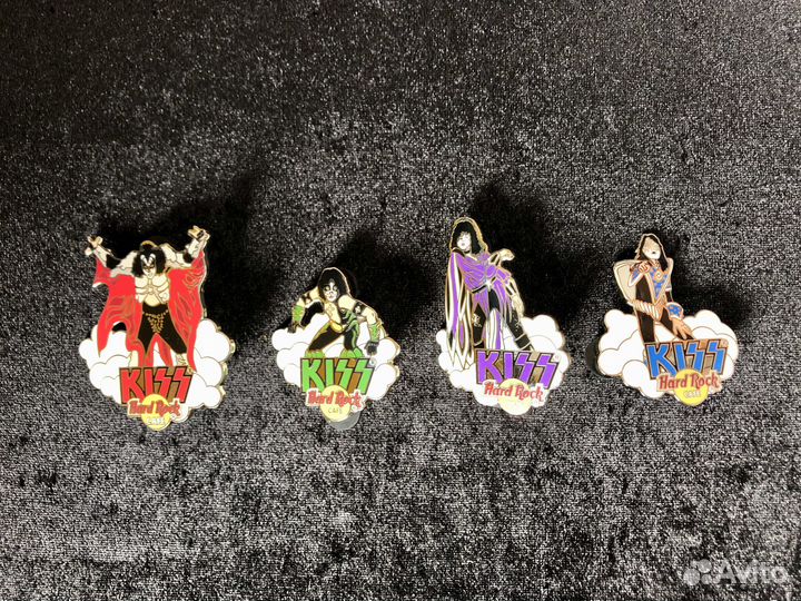 Сет из 4 значков Hard Rock Cafe Kiss Clouds, 2005