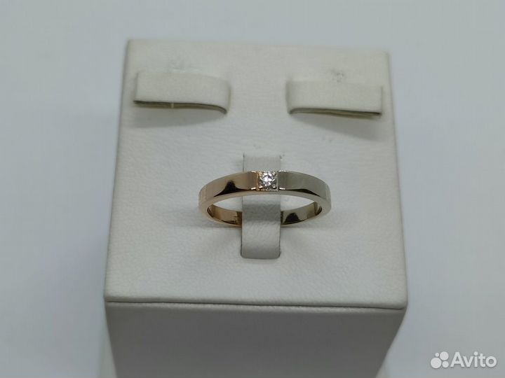 Золотое кольцо бриллиант 585