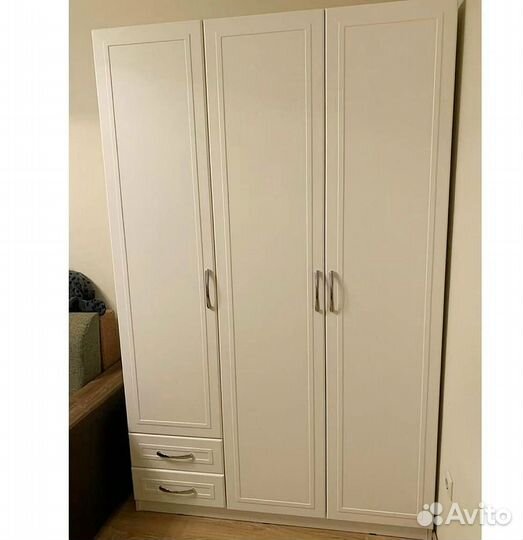 Шкаф распашной на заказ