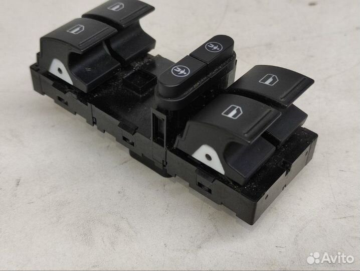 Блок управления стеклоподъемниками Volkswagen