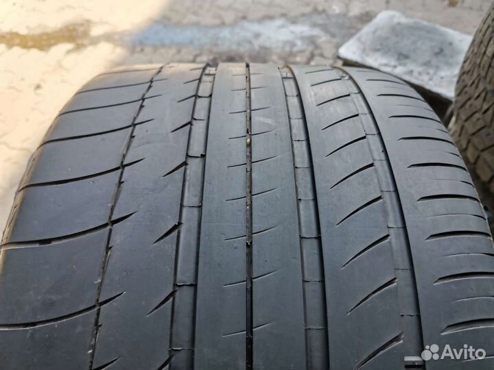 Michelin Agilis 325/25 R20