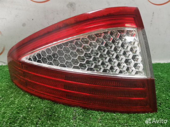 Фонарь задний левый Ford Mondeo 4 седан 2.0 aoba