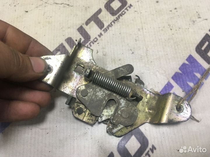 Замок капота ваз 2110-2112