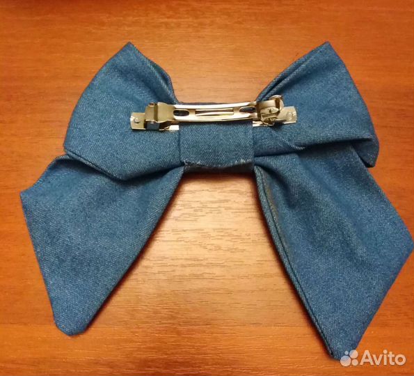 Заколка-бант