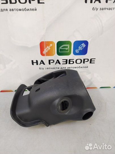 Кожух подрулевой Hyundai Solaris