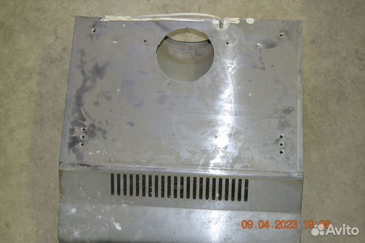 Обогреватели-две шт.один нерабочий