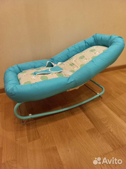 Шезлонг для новорожденных