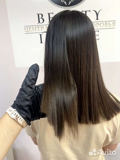 Кератиновое выпрямление волос