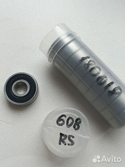 Подшипник 608 2RS