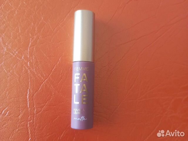 Губная помада матовая Fatale