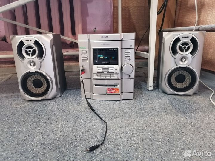 Музыкальный центр sony