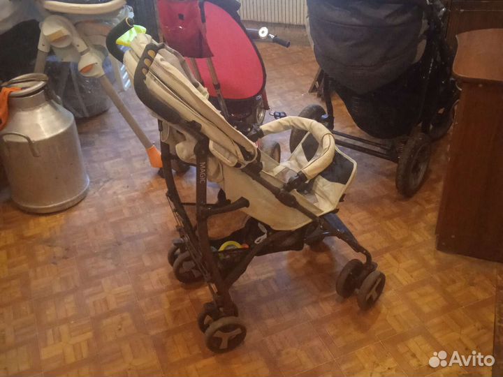 Прогулочная коляска трость
