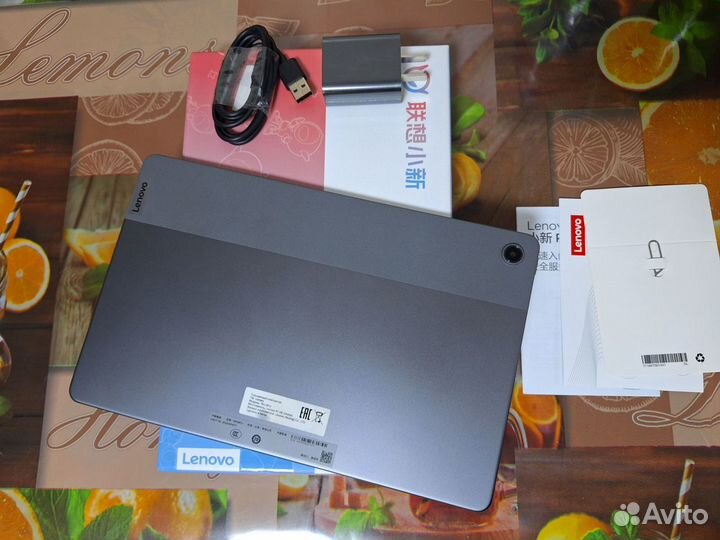 Планшет Lenovo Tab M10 plus новый