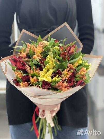 Букеты альстромерии. Цветы