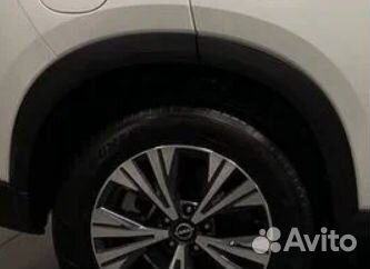Накладка заднего правого крыла T33 Nissan X-Trail
