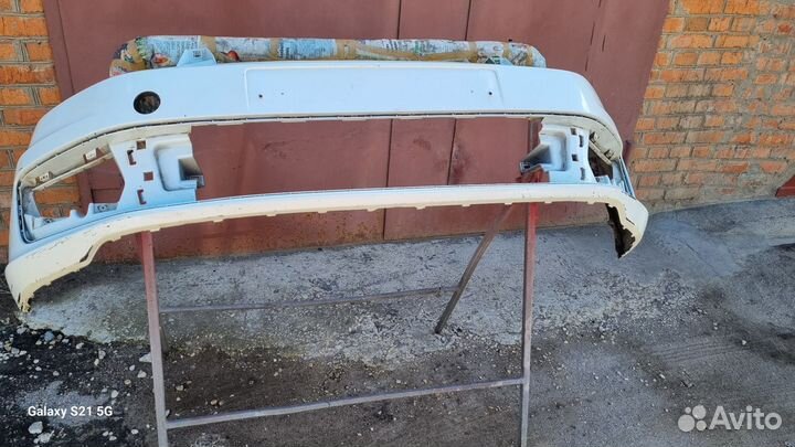 Передний бампер volkswagen polo седан оригинал