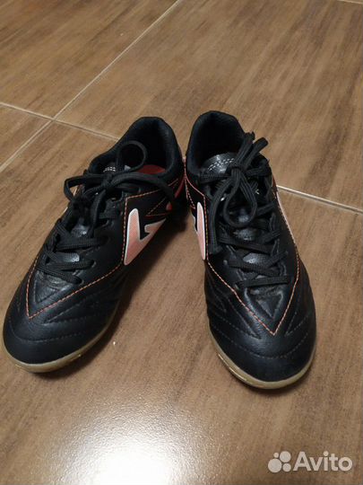 Кроссовки, бутсы детские для зала