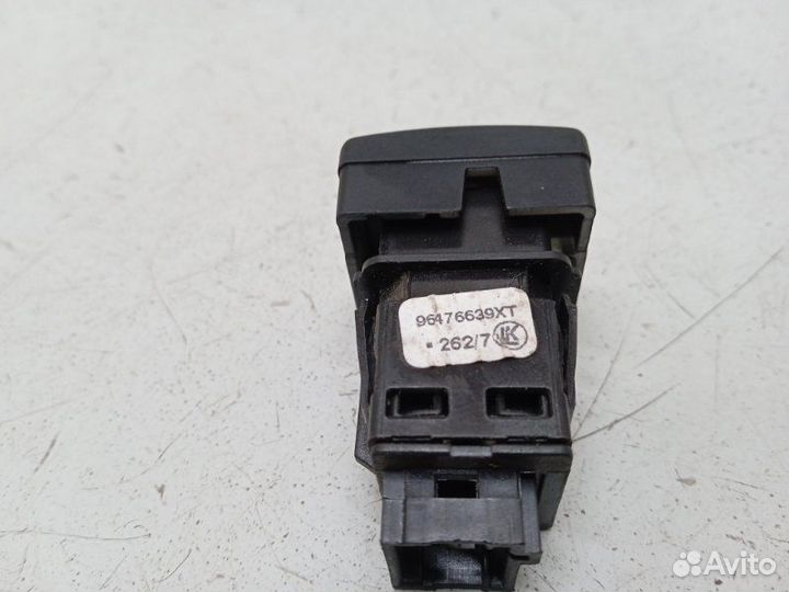 Кнопка Citroen C4 1 1.6 2007