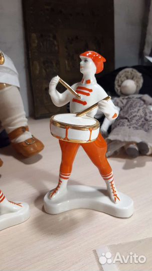 Статуэтка фарфор буденовцы