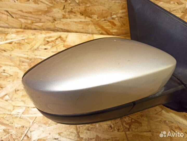 Зеркало правое Volkswagen Polo 5