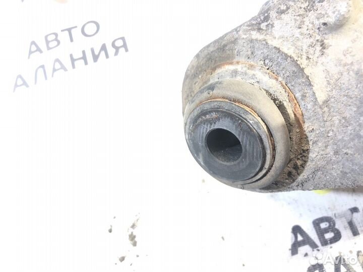 Кулак поворотный задний правый Bmw X5 E70 LCI