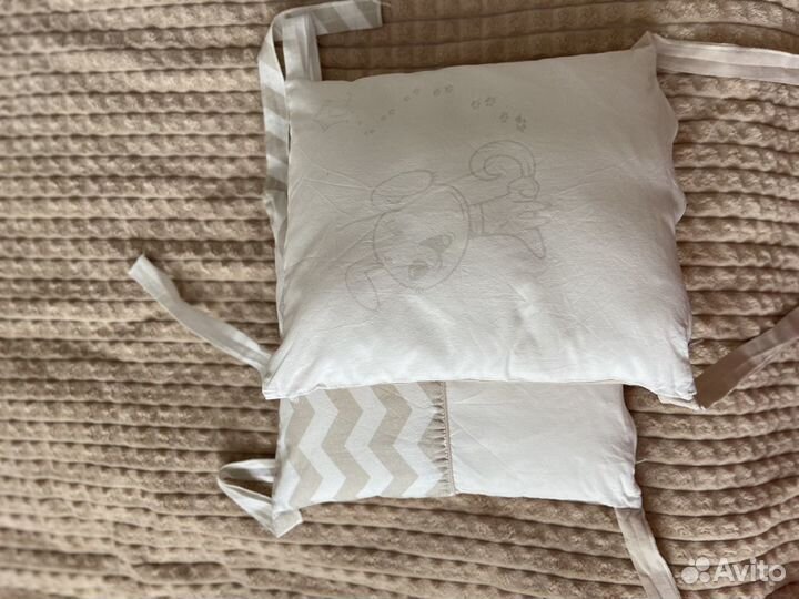 Бортики в кроватку