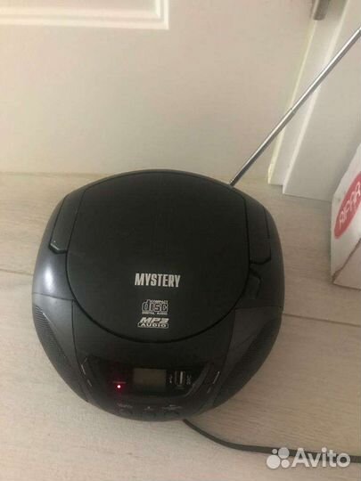 Магнитофон (мп3 диски,флешка аукс,радио