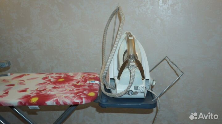 Парогенератор и гладильная доcка Philips