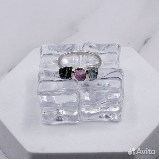 Кольца в ассортименте