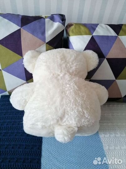 Белый мишка