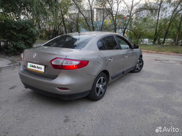 Renault Fluence 1.6 AT, 2010, 247 000 км