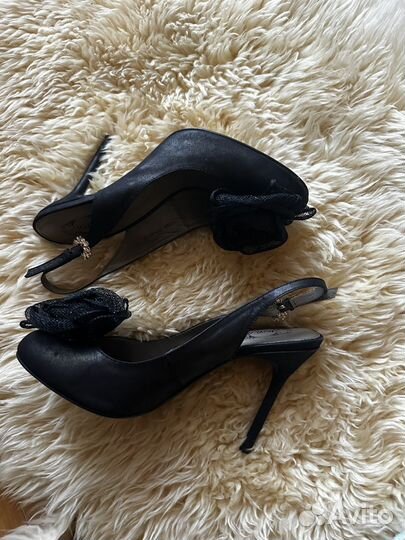 Босоножки женские