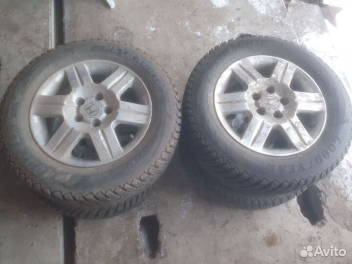 Goodyear UltraGrip 2.25/65