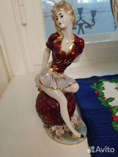 Фарфоровые статуэтки