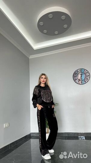 Костюм женский велюровый