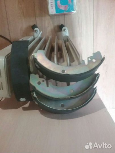 Колодки заднего тормоза