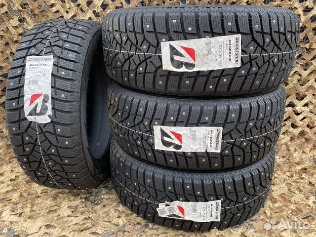 Bridgestone Blizzak Spike-02 225/55 R17 101T