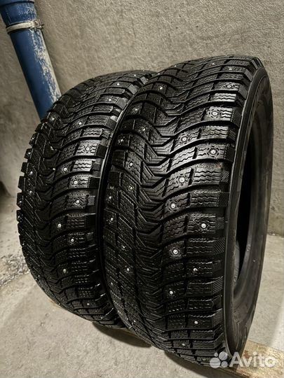 Michelin X-Ice North 3 215/60 R16 99T