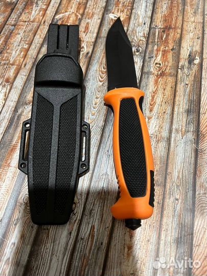 Нож туристический