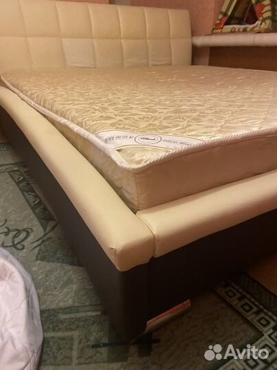 Кровать двухспальная 180 200