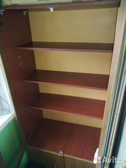 Книжный шкаф сервант