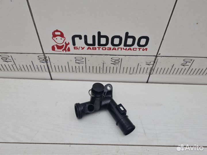 Фланец системы охлаждения Peugeot 3008 DV6C 2011