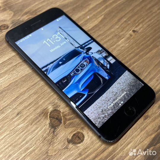 iPhone 8 Plus, 64 ГБ