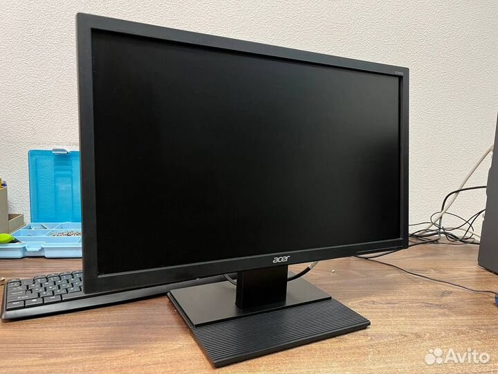 Монитор Acer 22