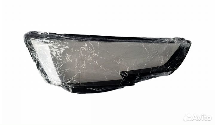 Стекло Фары прав Audi A4 B9 2015