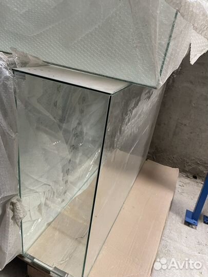 Стеклянный cube