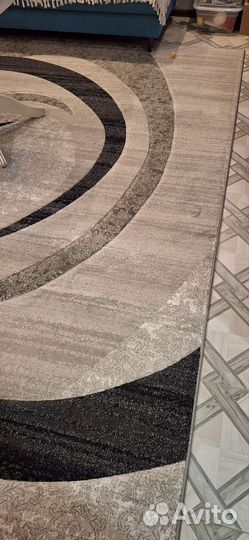 Ковёр в отличном состоянии