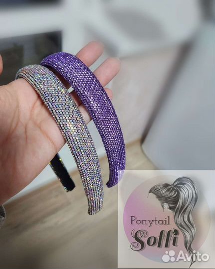 Ободок для волос со стразами нереальный