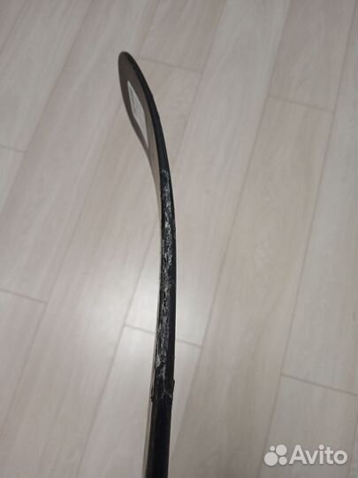 Клюшки хоккейные сломанные