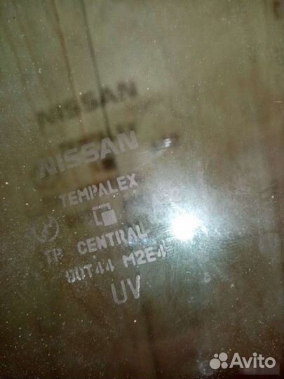 Стекло задней правой двери заднее правое Nissan